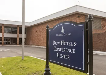 Hillsdale College Dow Hotel and Conference Center hotel thumbnail 2