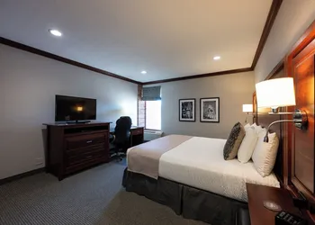 Hillsdale College Dow Hotel and Conference Center hotel thumbnail 6