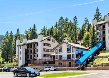 Tahoe Summit Village hotel thumbnail 2