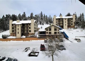 Tahoe Summit Village hotel thumbnail 4