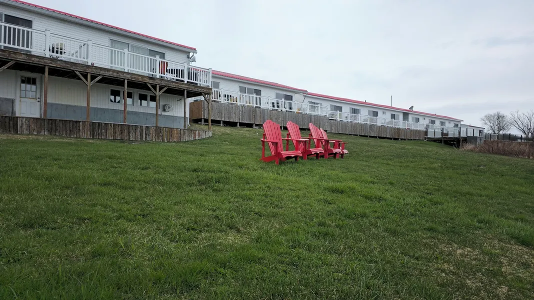 Clipper Shipp Beach Motel hotel detail image 2