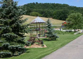Rainbow Ridge Farms Bed and Breakfast Onalaska/La Crosse hotel thumbnail 4