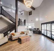 Quality Suites Houston Hobby Airport hotel detail image 4
