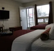 Sunrise Inn hotel detail image 3