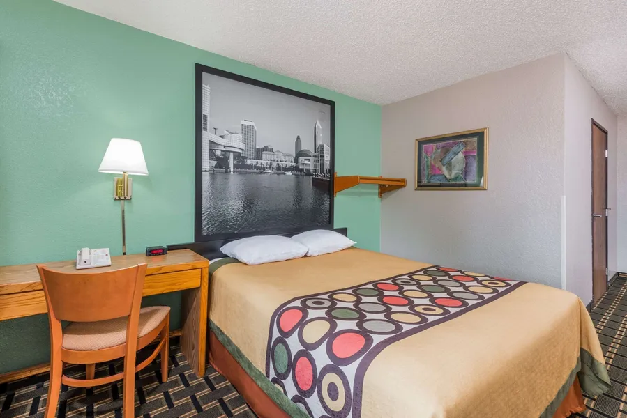 Super 8 by Wyndham Twinsburg/Cleveland Area hotel detail image 6