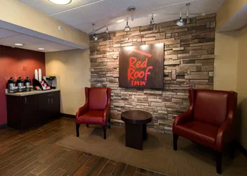 Red Roof Inn Chicago - Downers Grove hotel thumbnail 6