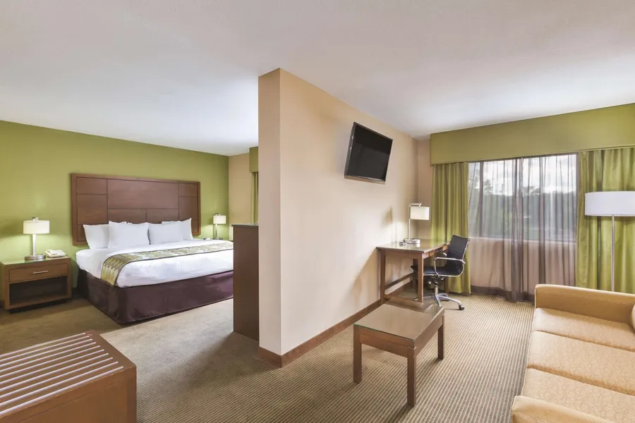 La Quinta Inn by Wyndham Austin North hotel detail image 6