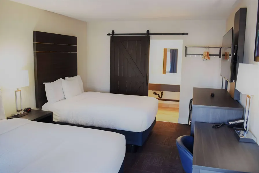 Travelodge by Wyndham Santa Rosa Wine Country hotel detail image 6