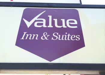 Value Inn & Suites hotel thumbnail 3