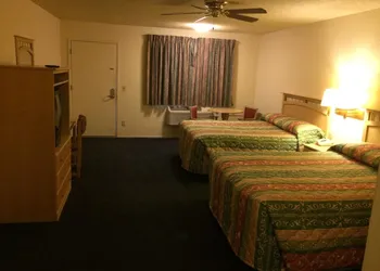 Value Inn & Suites hotel thumbnail 6