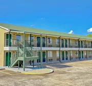 Garden Inn & Suites hotel detail image 4