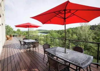 Hampton Inn By Hilton Elliot Lake Ontario Canada hotel thumbnail 2