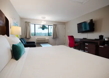 The Tide's Inn hotel thumbnail 8