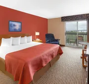 Super 8 by Wyndham St. Ignace hotel detail image 5