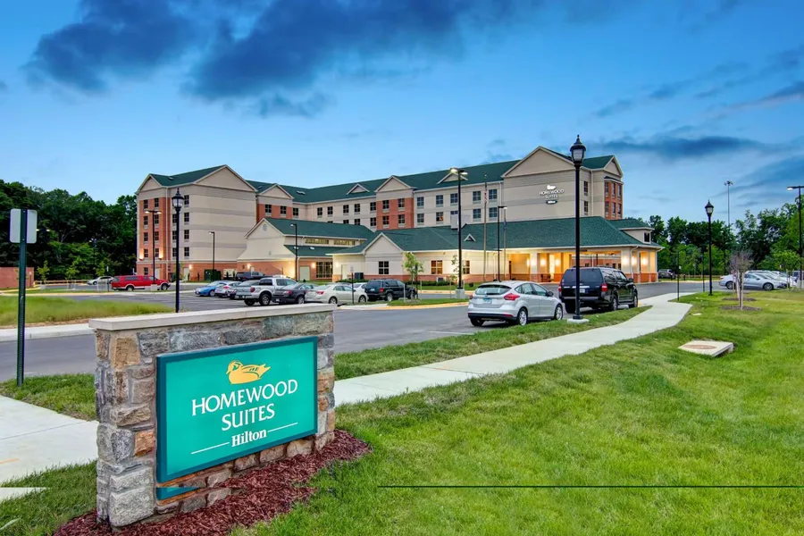 Homewood Suites by Hilton Woodbridge hotel detail image 2