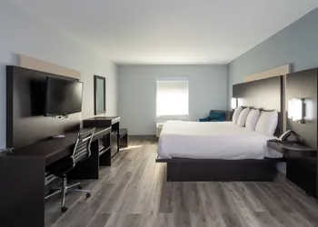 Country Hearth Inn & Suites hotel thumbnail 6