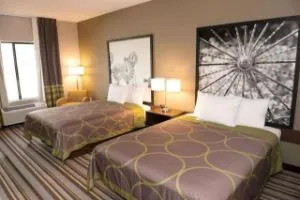 Super 8 by Wyndham Stanton hotel thumbnail 3