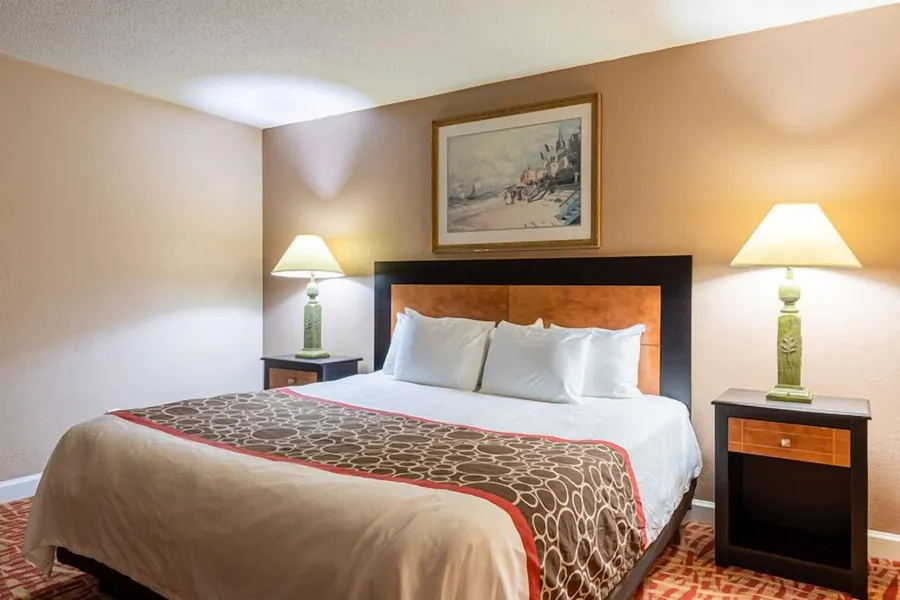 Sundial Inn hotel detail image 6