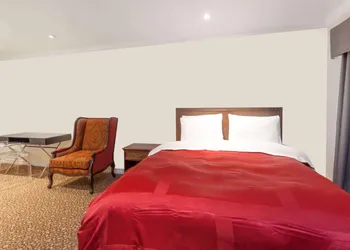 Knights Inn Kingston hotel thumbnail 5
