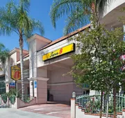 Super 8 by Wyndham North Hollywood hotel detail image 4