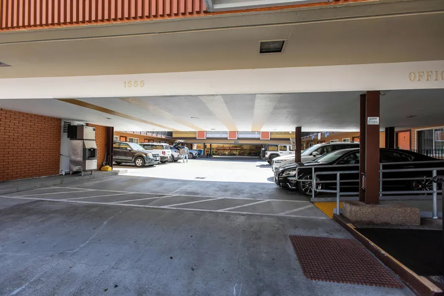 Pacific Heights Inn hotel detail image 6