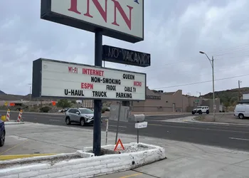 Economy Inn hotel thumbnail 3
