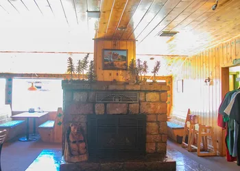 Strawberry Inn hotel thumbnail 5