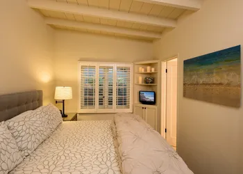 Carmel Country Inn hotel thumbnail 5
