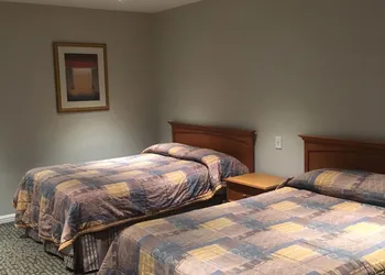 Century Inn hotel thumbnail 5