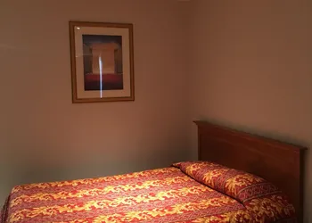 Century Inn hotel thumbnail 6