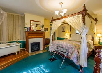 Buffalo Tavern Bed & Breakfast hotel thumbnail 7