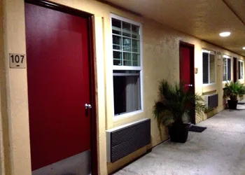 Harvey's Motel SDSU La Mesa San Diego hotel thumbnail 6