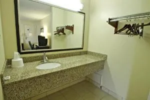 Motel 6-Washington DC - Convention Center hotel thumbnail 3