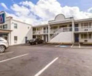 Motel 6-Washington DC - Convention Center hotel thumbnail 4