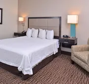 Hampton Inn & Suites Bend hotel detail image 7