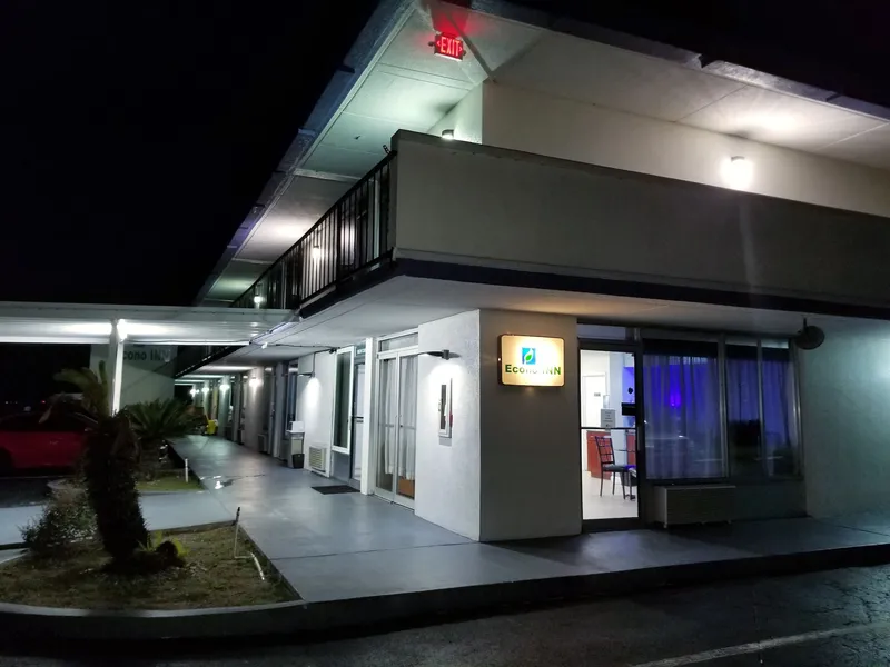 Econo Inn hotel detail image 2