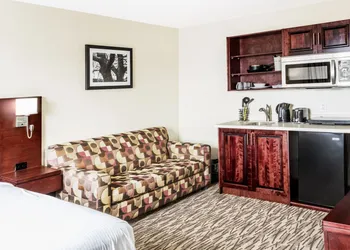 Capital Hotel hotel thumbnail 7