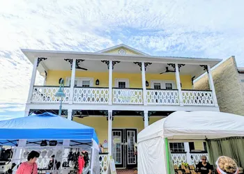 Inn On the Avenue hotel thumbnail 5