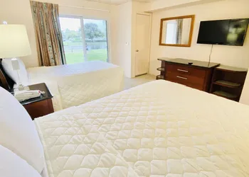Royal Inn Hotel hotel thumbnail 6