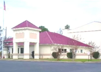Deerfield Inn & Suites hotel thumbnail 2