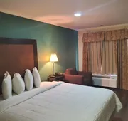 Deerfield Inn & Suites hotel detail image 5