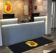 Super 8 by Wyndham South Holland hotel detail image 5