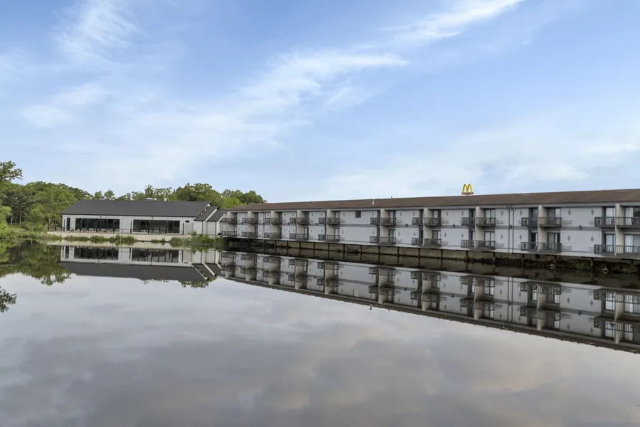 Waterbird Lakeside Inn hotel detail image 2