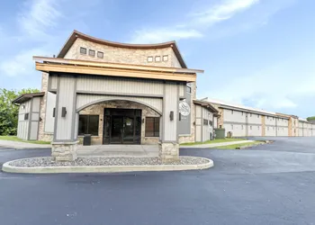 Waterbird Lakeside Inn hotel thumbnail 5