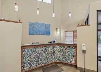 Waterbird Lakeside Inn hotel thumbnail 8