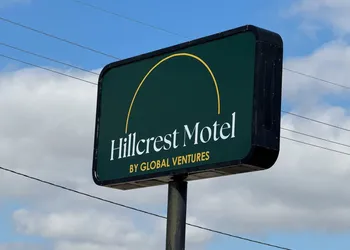 Hillcrest Motel hotel thumbnail 6