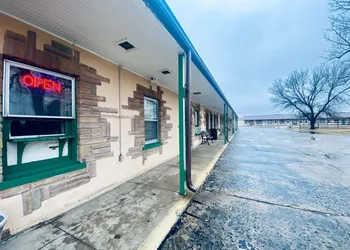 Hillcrest Motel hotel thumbnail 2