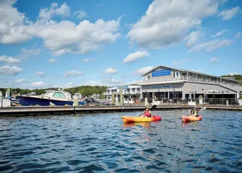 Boothbay Harbor Oceanside Inn hotel thumbnail 4