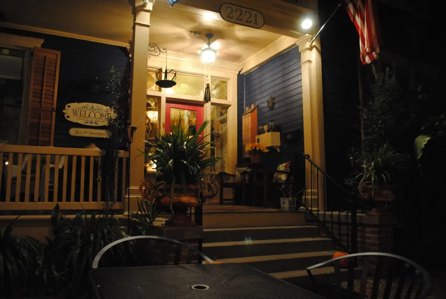 Stay Fairfield - Fairfield Place and Fairfield Manor Bed & Breakfast hotel detail image 2