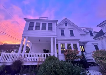 White Porch Inn hotel thumbnail 3